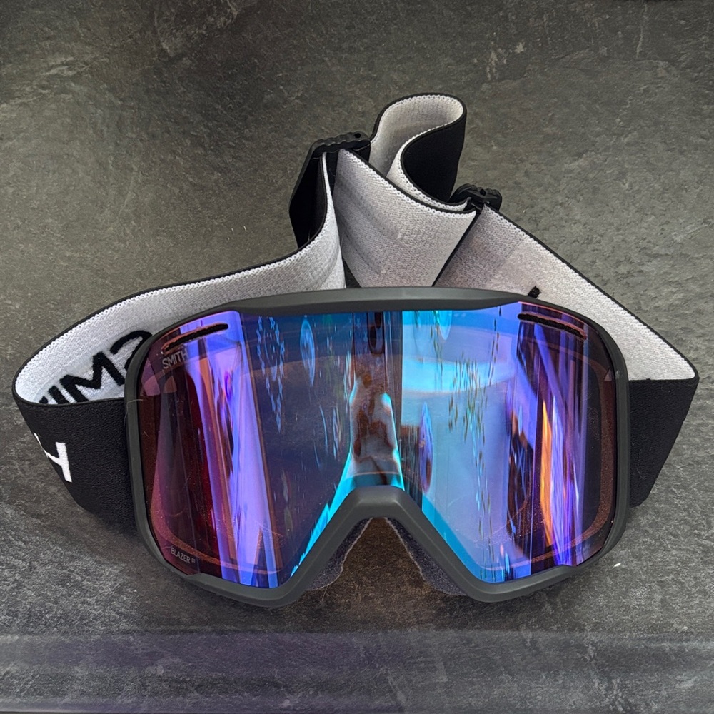 Ski Goggles Vibrant Blue Purple
